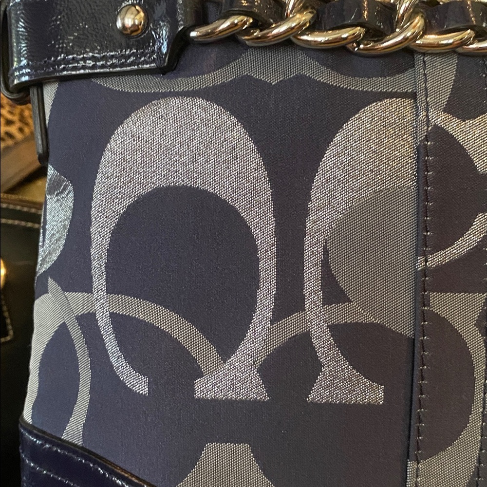 COACH Moto Optic Metallic Chain Signature Jaquard Shoulder Bag F19820 - Picture 3 of 16